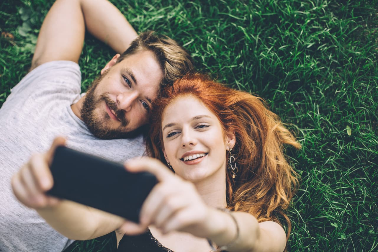 5 errores que cometen las parejas en redes sociales