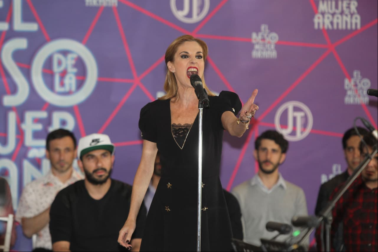 Chantal Andere en la obra del "Beso de la mujer araña"