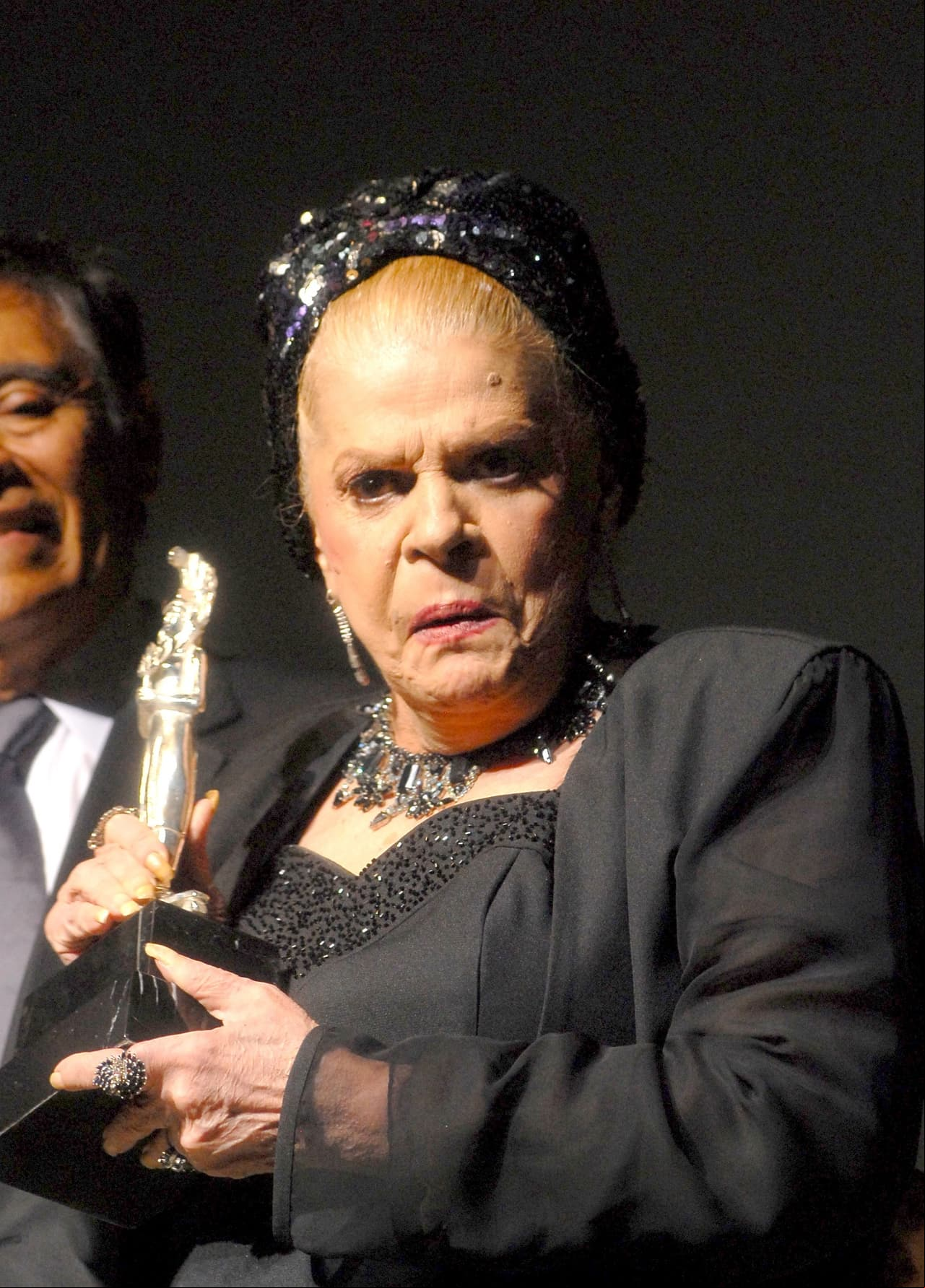 La actriz Ninón Sevilla interpretó a ‘Zoraida Moreno’. La actriz falleció el 1 de enero de 2015 a causa de un paro cardiaco.