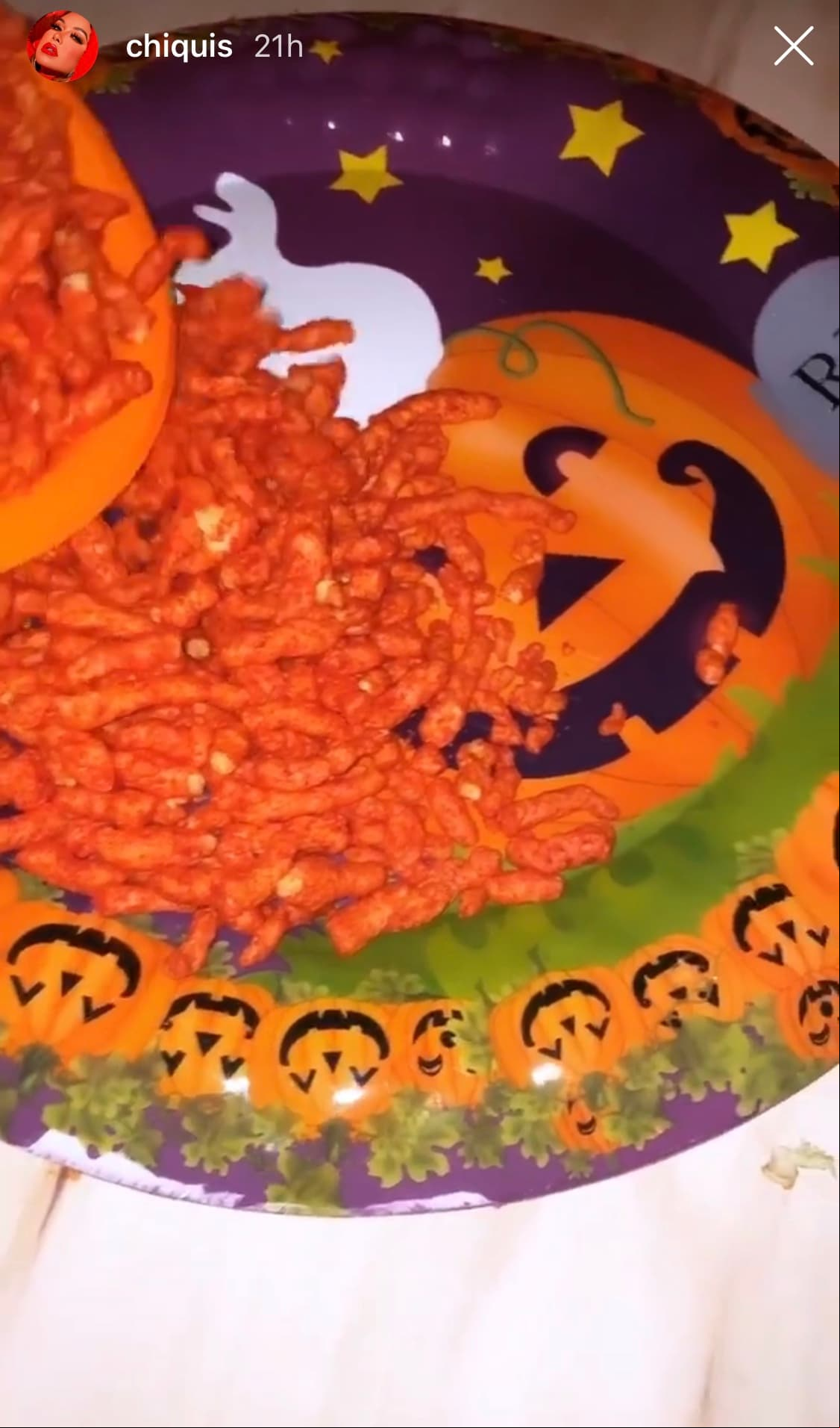 Incluso, la celebración también fue de calabazas, como los platos donde los invitados degustaron algunas botanas.