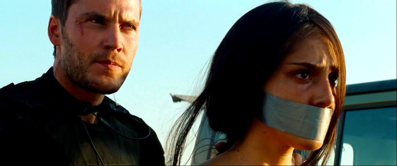 Su debut en cine lo hizo con ‘The Oakley Seven’ (2006), película a la que le siguieron producciones como ‘Crazy’ (2007), ‘De día y de noche’ (2010), ‘El Cartel de los Sapos’ (2011) y ‘Savages’ (2012), en esta última trabajó al lado de Salma Hayek.