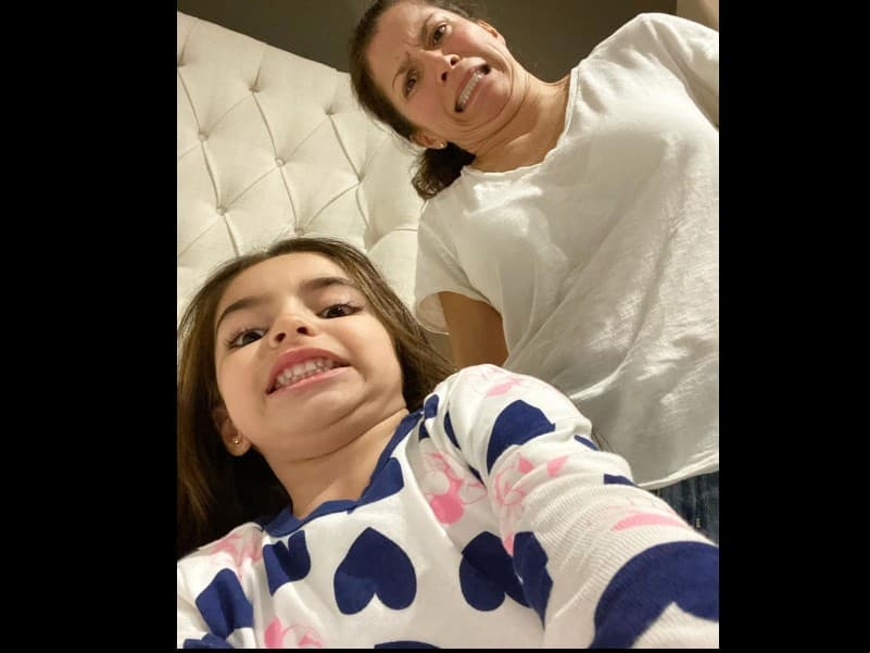 De inmediato los mensajes no se hicieron esperar y mientras algunos destacaban que Aitana imitó a la perfección las muecas de ‘Aarón Abasolo’, otros destacaban lo linda y grande que se veía la hija menor de Eugenio Derbez.