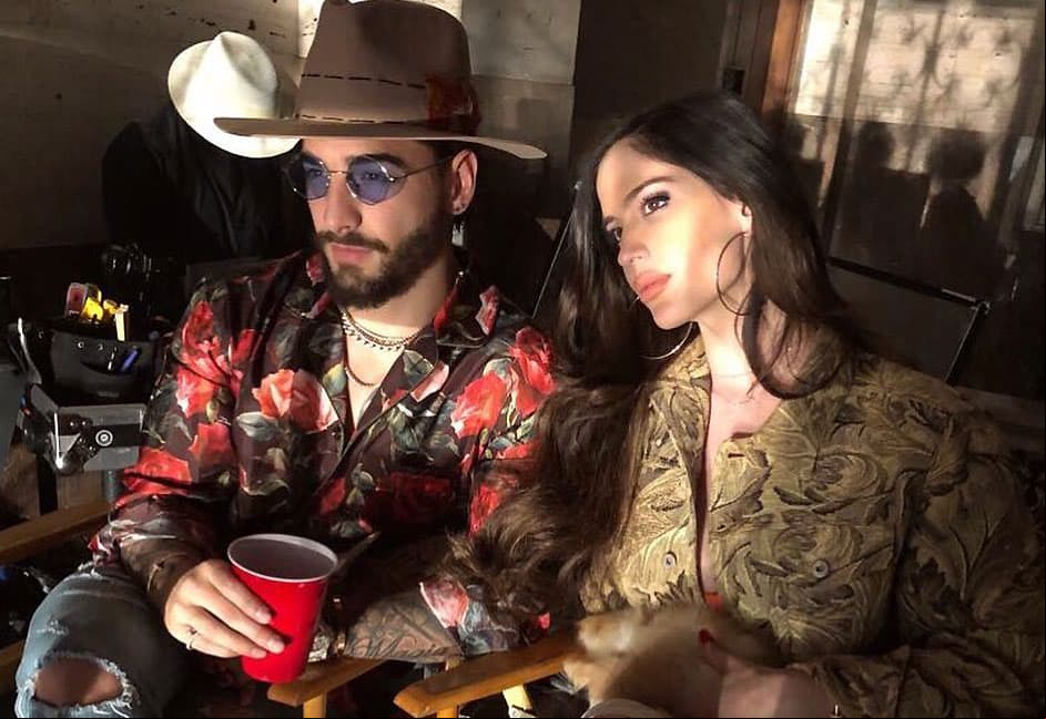 Maluma publica foto con novia y desata rumores que ya se casó