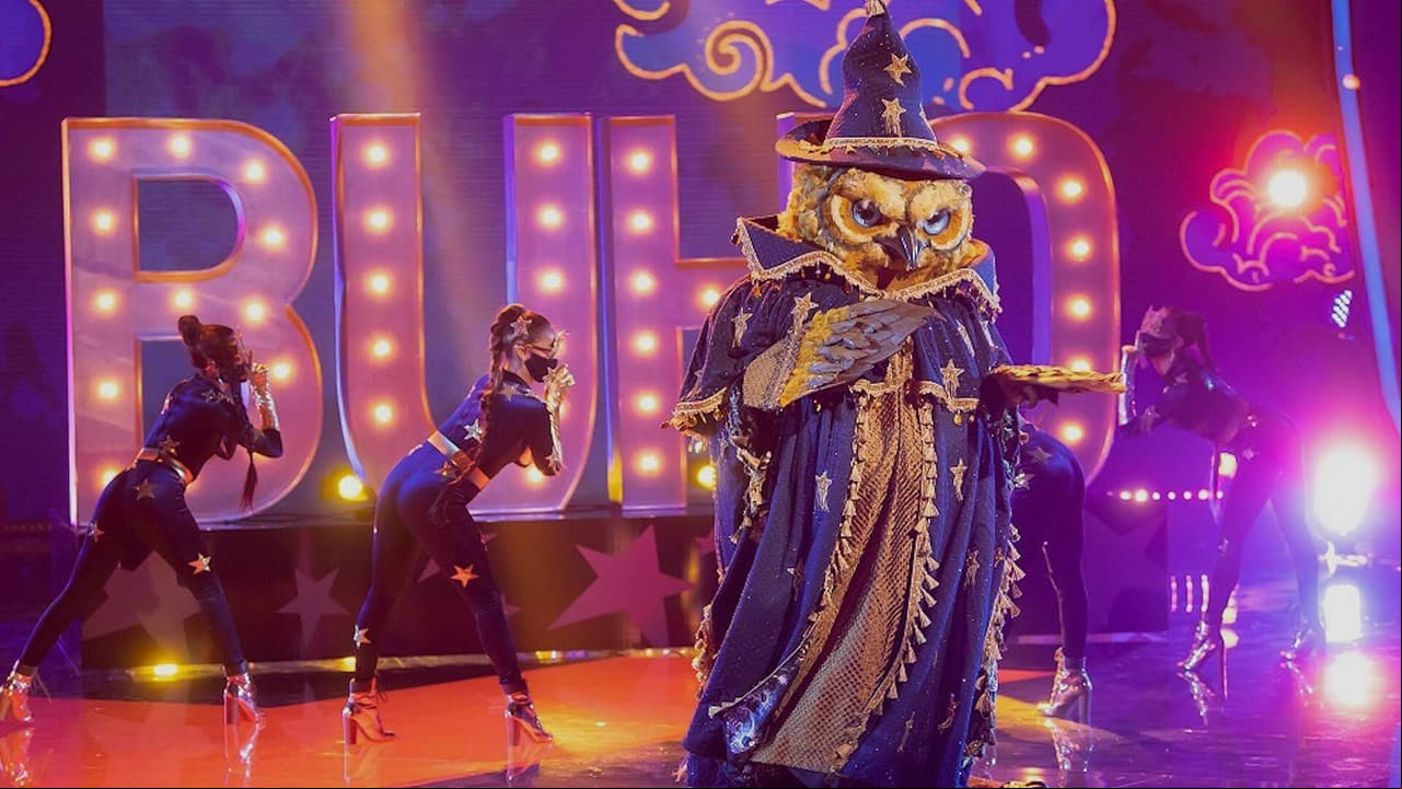 Búho deja la seriedad y se convierte en el alma de la fiesta al cantar ‘No podrás’