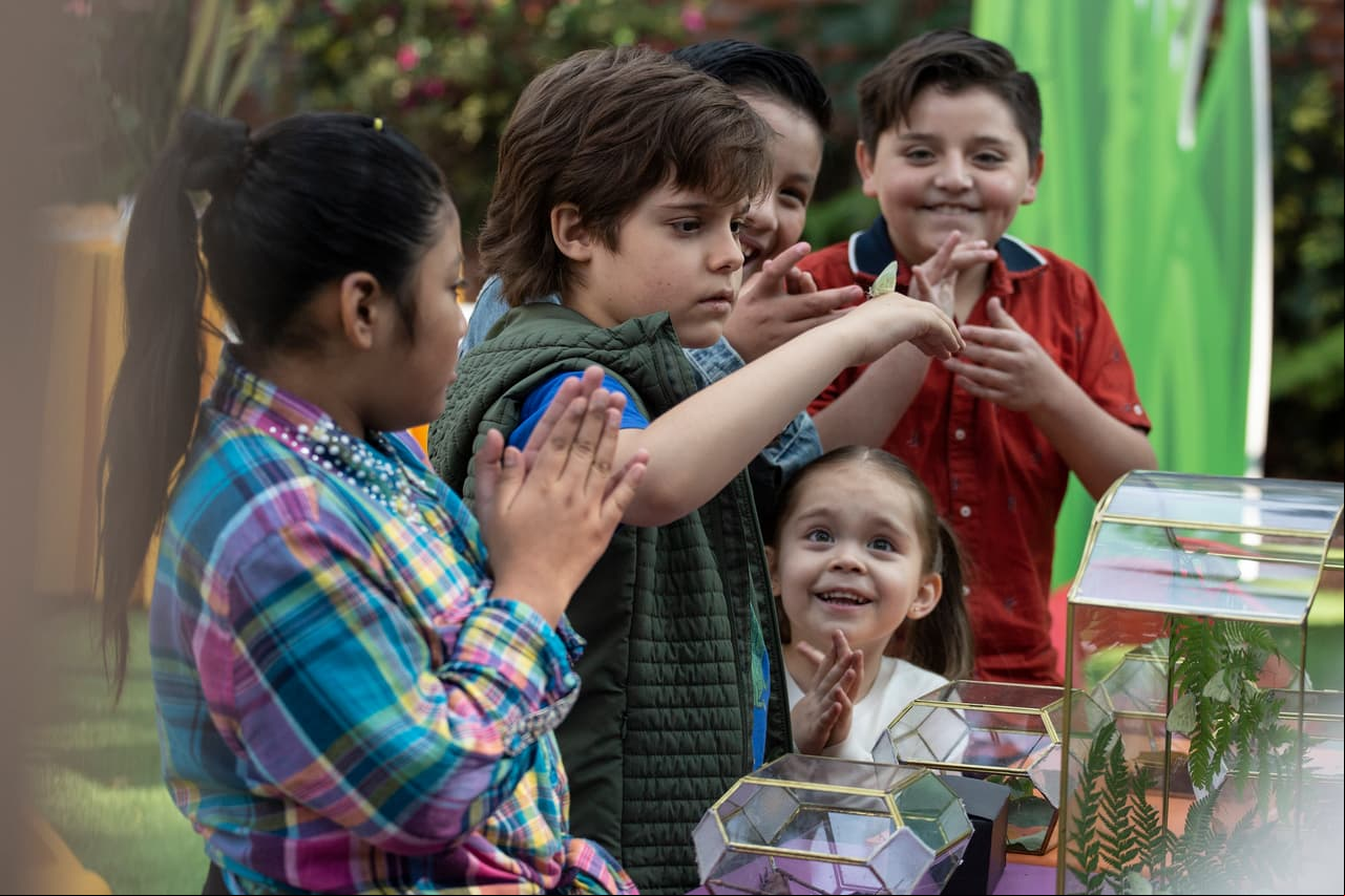'Tadeo' celebró con una increíble fiesta su cumpleaños, donde hubo un show de insectos.
