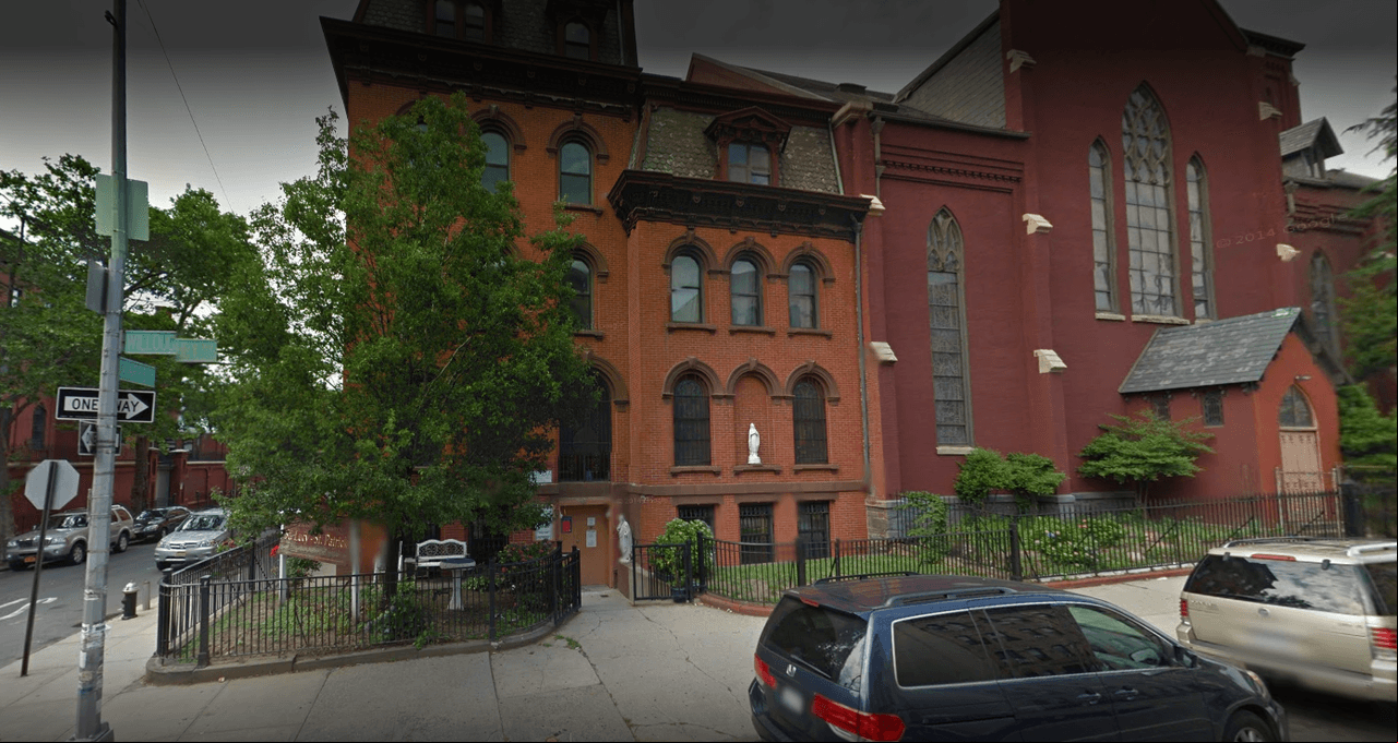 Iglesia St. Lucy's-St. Patrick's, en Clinton Hill, Brooklyn.
