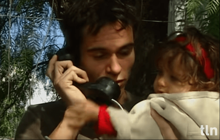 'Juanita' (Azul) sufrió del secuestro de su padre 'Dago García' (Tony Dalton), quien llevó al público al filo del asiento por las escenas de suspenso que ejecutaron.