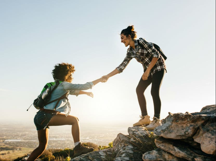 Capricornio. La amistad es tu mayor tesoro de la vida. Siempre estás dispuesta a dar un buen consejo y a ayudar a tus amigos, esperas un trato recíproco. Si alguien te hiere, serás fría e implacable.