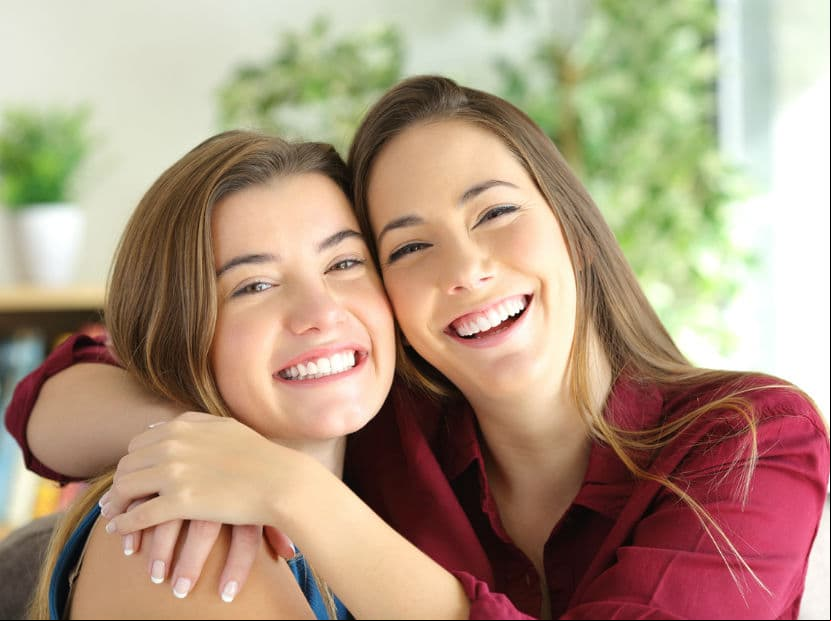 Acuario. Eres muy leal, pero es muy fácil que hieran tus sentimientos. Al principio de una relación eres fría pero al sentirte cómoda eres cálida y amorosa. Eres muy intuitiva e inteligente.