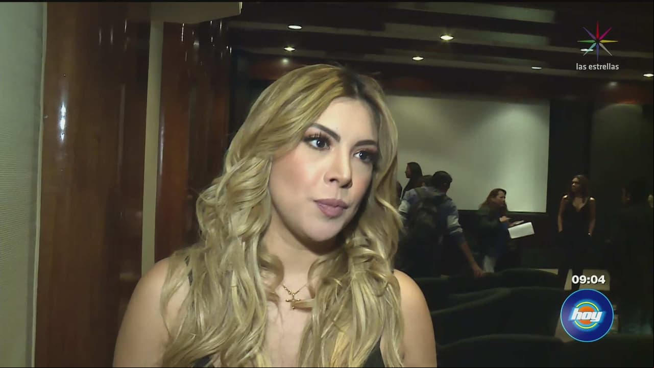 Paola Villalobos, golpeada en un bar