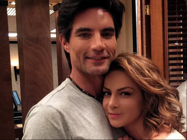 ¡Víctor González celebra su cumpleaños en Televisa!