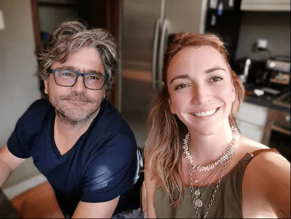 Regina Blandón causó revuelo este fin de semana en las redes sociales luego de postear una imagen donde presume su romance con el actor Martín Altomaro. Dicha foto fue toda una sensación ya que la actriz es muy cuidadosa en exponer su vida privada por lo que pocas se deja ver al lado de su novio.Martín, quien actualmente tiene 44 años, cuenta con una amplia trayectoria en el medio. A continuación te presentamos un poco más de este destacado actor.