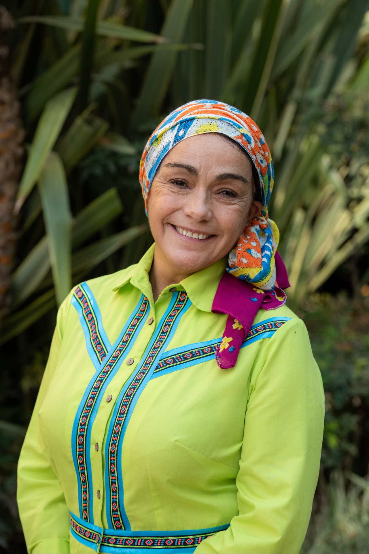 'Socorro' (Socorro Bonilla) es una mujer de buenos sentimientos que ha sacado a sus hijas adelante. Es una mujer amorosa, leal, pero firme. Trabaja en la casona Ferrer como cocinera y tiene una casa en el pueblo que comparte con su hija 'Cecilia' y con la familia de su hija 'Araceli'.