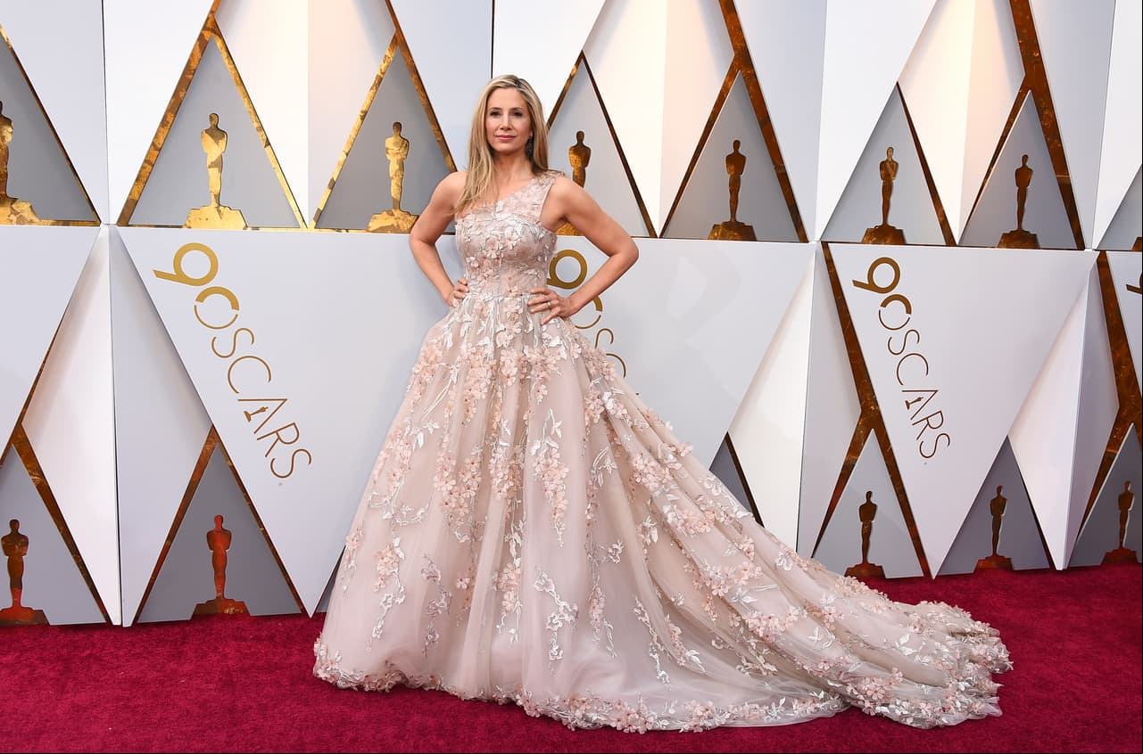 Mira Sorvino presumió todos sus encantos.
