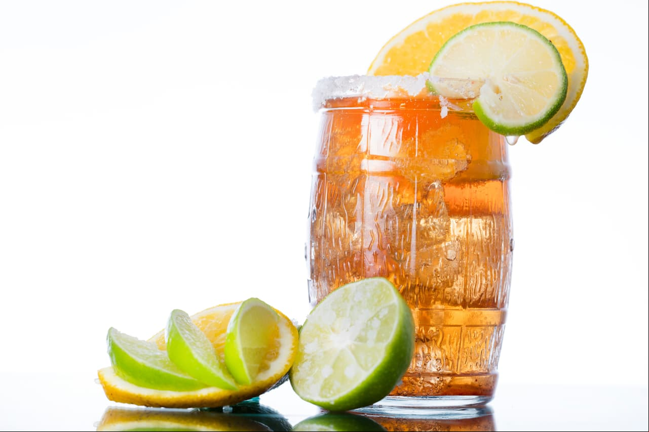 ¿Qué esperas para tomarte una michelada?