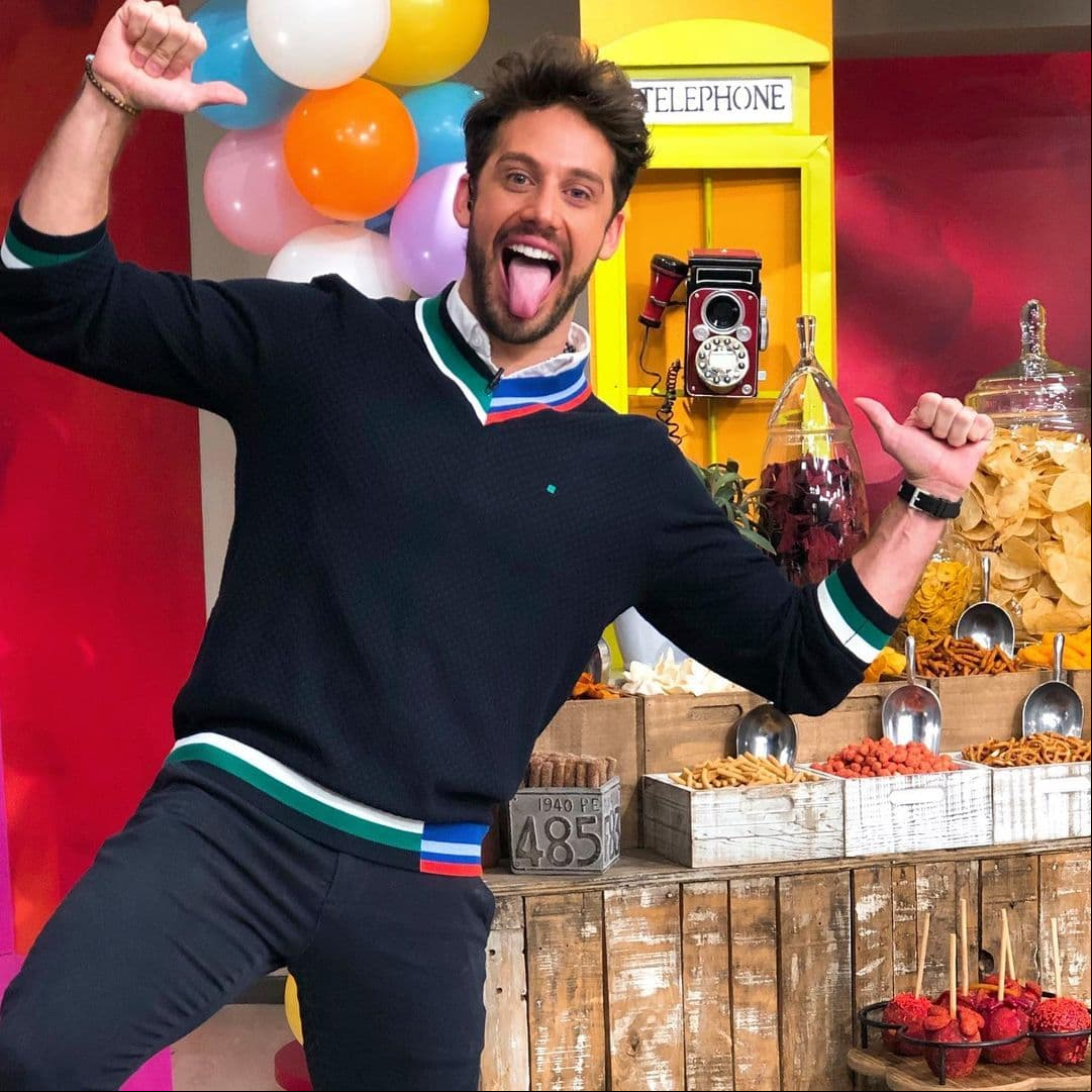 Así es como celebramos a Lambda García en este día tan especial para él. ¡Feliz cumpleaños!