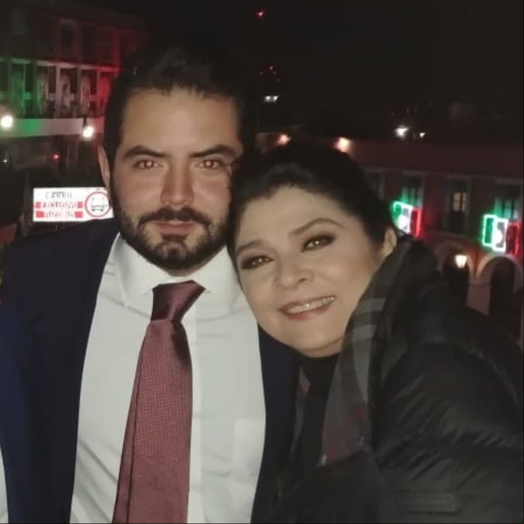 Aunque los hermanos no se llevan mal, la diferencia de edad sí ha sido un detonante importante entre ellos, tal como lo reveló el protagonista de ‘Renta Congelada’, en mayo de 2020, en entrevista con Gustavo Adolfo Infante.