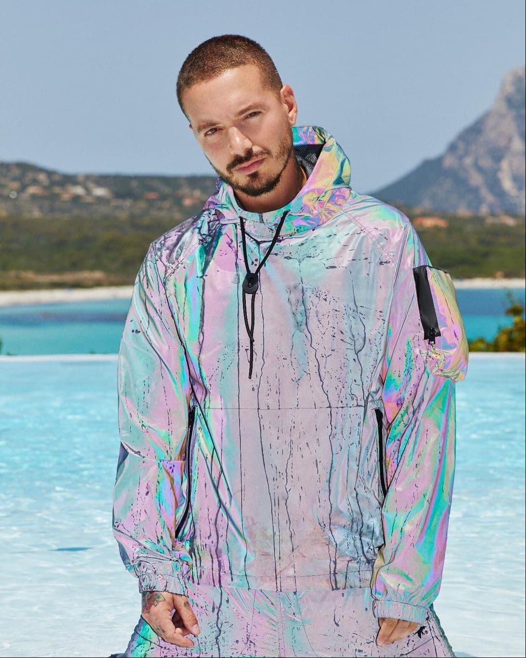 J Balvin y su novia Valentina Ferrer esperan a su primer hijo