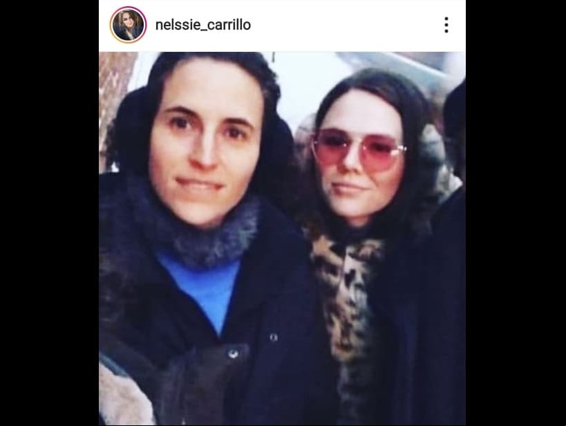 La mujer que eligió Joy para formar una familia es productora y artista plástica, y de acuerdo con la revista Quién, son socias de un colectivo de prendas y rios llamado ‘After again’ negocio gracias al cual se conocieron hace varios años.