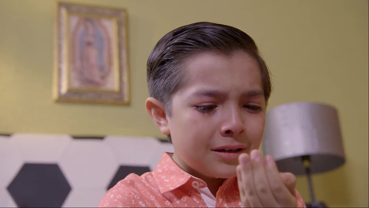 Alfredito quiere terminar con su vida, pero La Rosa de Guadalupe lo salva