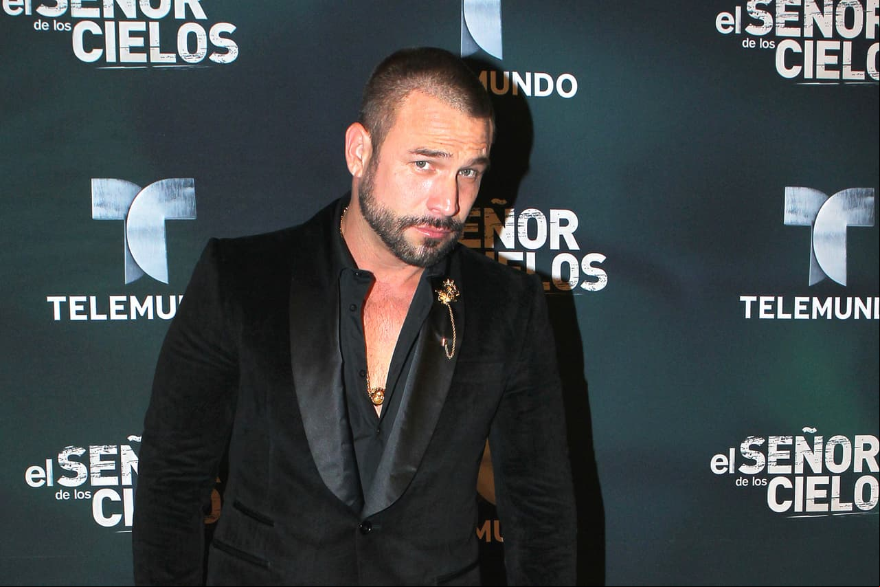 Hasta el momento se desconoce cuál fue la razón por la que Rafael Amaya se desconectó de sus redes sociales desde abril de 2018, además de que no ha hecho ninguna aparición pública.