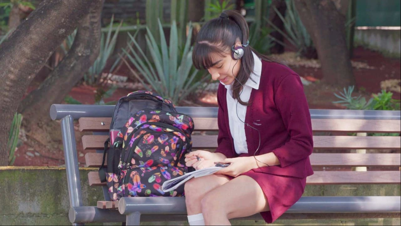Con mucho ritmo, Gemma cuenta su versión de La Cenicienta