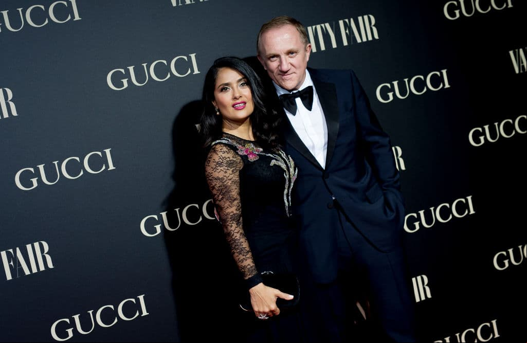 En agosto de 2018, el empresario le dio una gran sorpresa a su esposa mientras vacacionaban en Bora Bora con una renovación de votos.