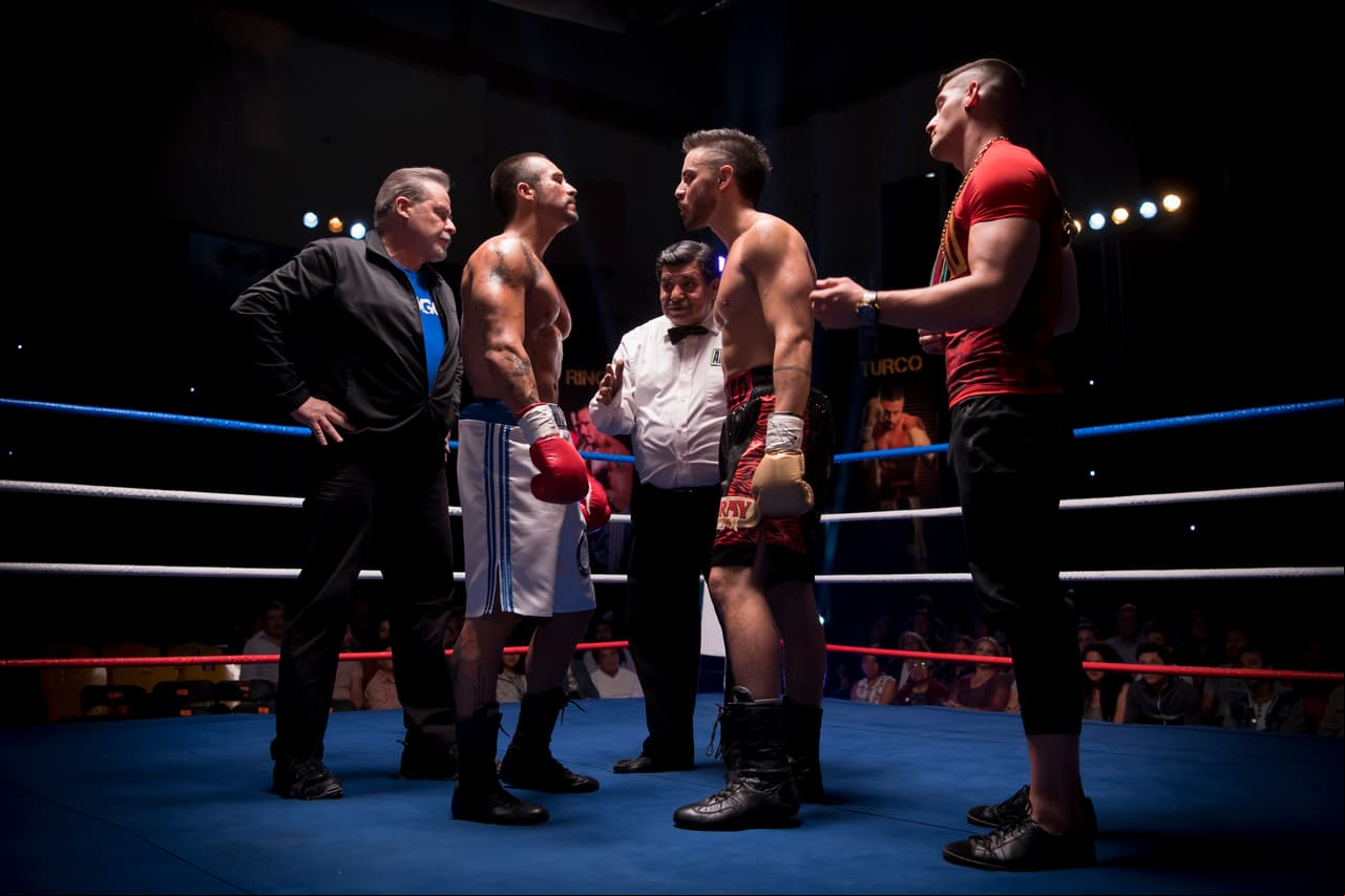 Los campeones se saludaron listos para enfrentarse.