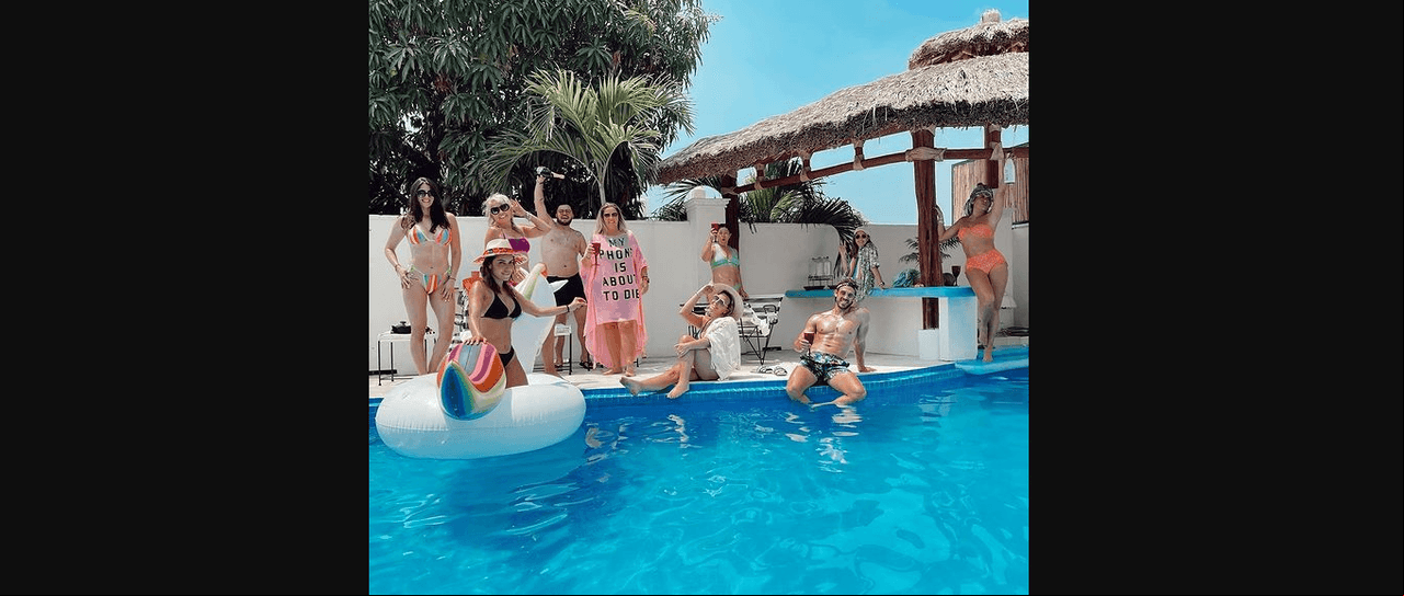 Varios famosos detallaron lo guapa que se veía y recalcaron su amistad con el elenco de Hoy va más allá de la pantalla chica. Marisol González precisó: “Qué guapos” y Raúl ‘El Negro’ Araiza les dedicó emojis de aplausos y fuego.
