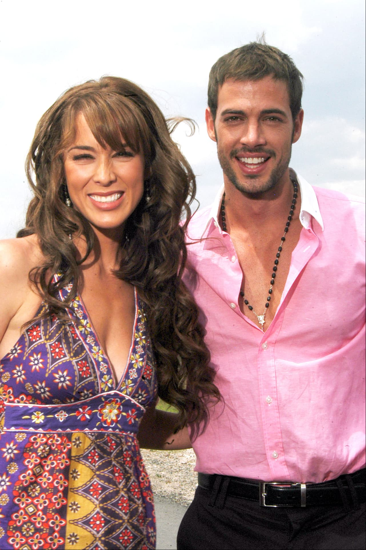 Algo muy similar ocurrió en la telenovela ‘Sortilegio’, telenovela de Carla Estrada, protagonizada por William Levy y Bracamontes en 2009.