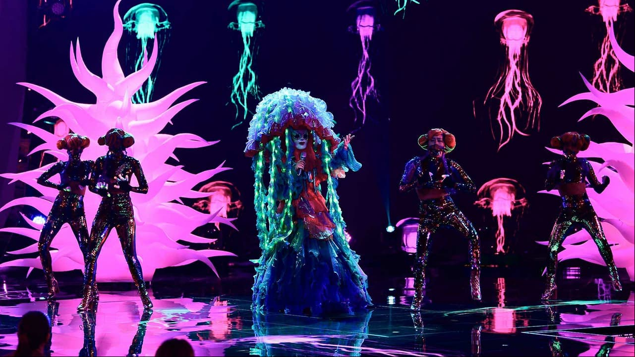 Medusa canta ‘Desde esa Noche’ y así es como sale de las profundidades del mar para mover las caderas