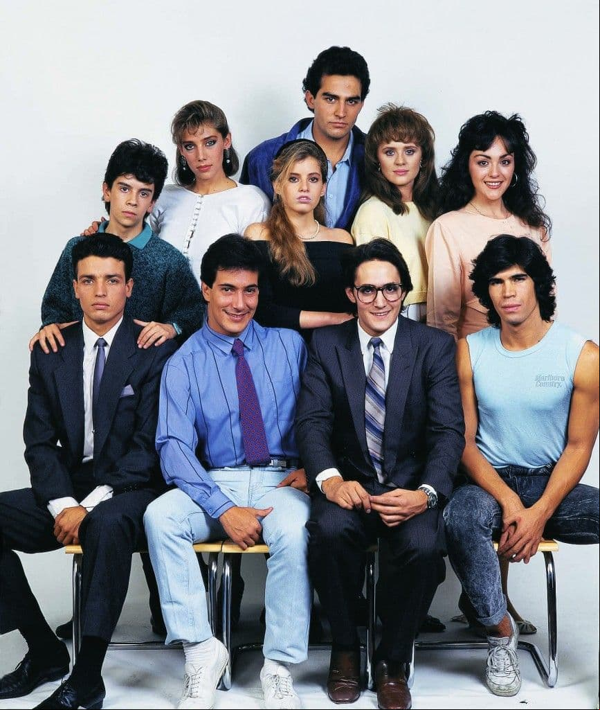Su siguiente telenovela fue "Amor en Silencio" (1987): "Fue muy grato porque es una novela exitosísima y fue la primera oportunidad que tuve con la señora telenovela, que es Carla Estrada".