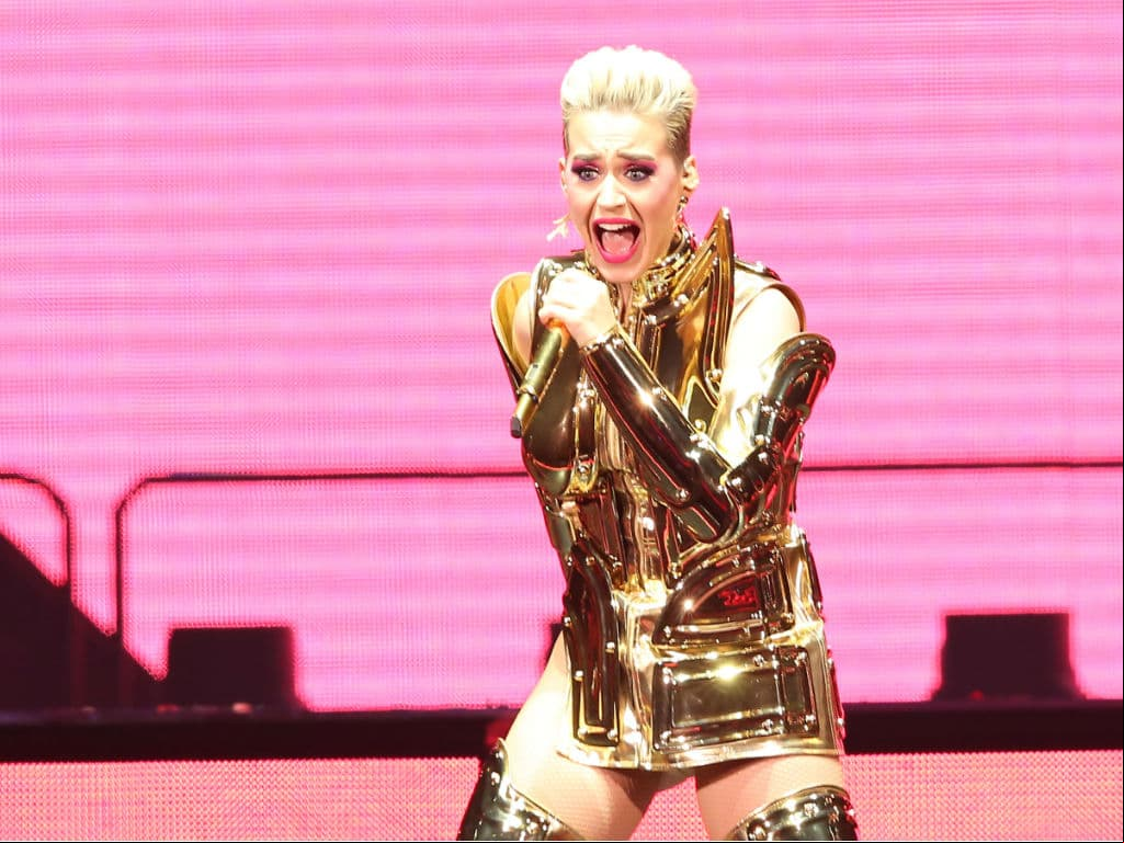 Katy Perry agradece a México con un show muy surrealista