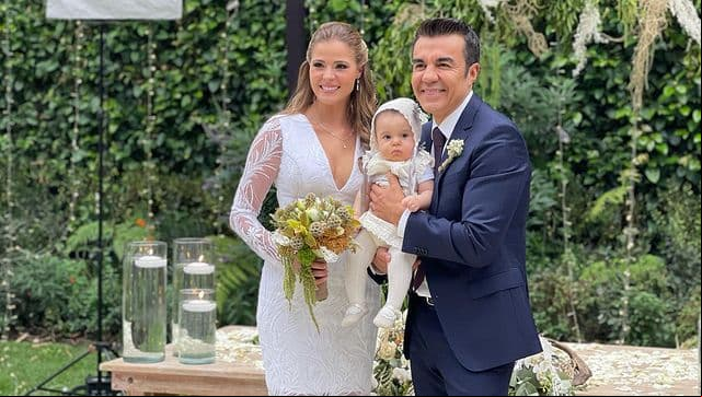 Adrián Uribe y Thuany Martins se casaron por lo civil este fin de semana y lo celebraron con una gran fiesta en el jardín. ¡Mira todas las fotos!