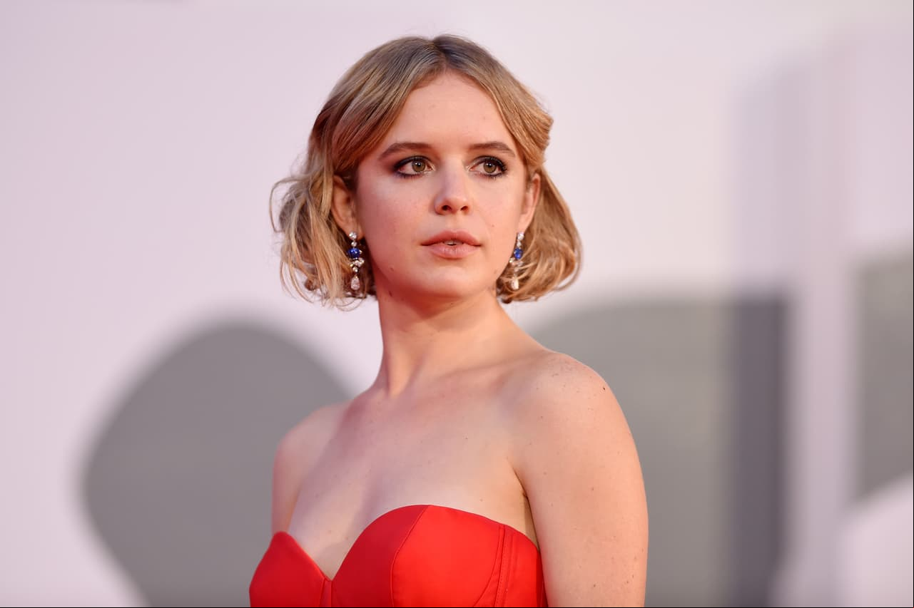 Naian González Norvind impacta con su estilo en festival de Venecia junto a Diego Boneta
