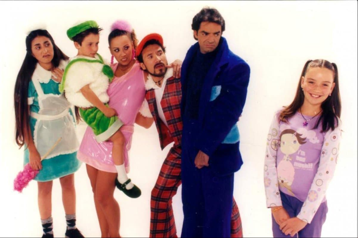 'La Familia P. Luche' es un programa que nació en el año 2002. Sin embargo, probablemente no sepas que éste a su vez surgió de 'Derbez en Cuando', el show de comedia que protagonizaba y producía Eugenio Derbez en años previos.