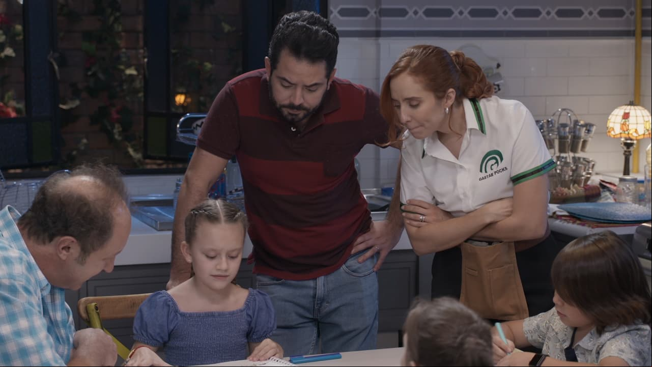En el capítulo 7, Nico descubre que Federico no tolera a los niños, por lo que convence a Sam de abrir una guardería en la casa.